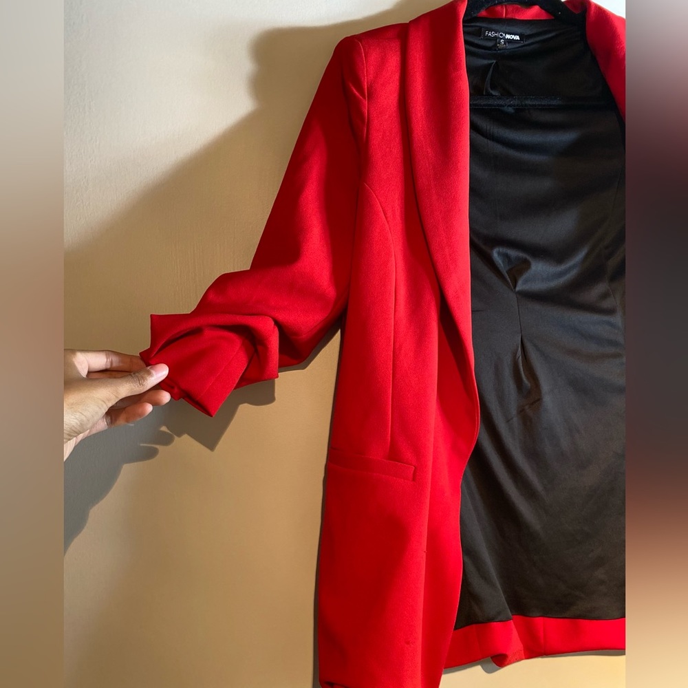 Red blazer - Picture 5 of 6